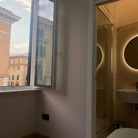 Apartment Leonard Vatican House Rome