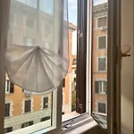Leonard Vatican House شقة