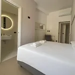 Leonard Vatican House Roma