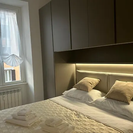 Leonard Vatican House